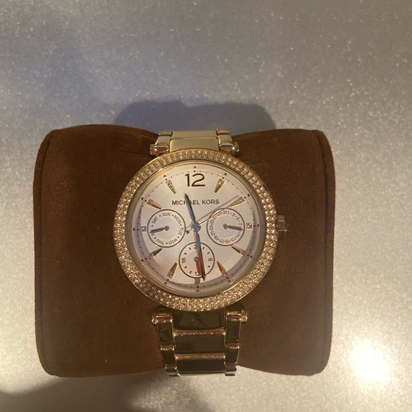 Michael Kors Women\'s Parker Gold Tone Watch main image 5